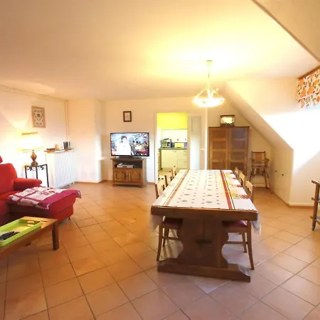 Maison Familiale à Orbey, 3 Chambres, Parking Privé, Espace Vert, Jeux Pour Enfants - Fr-1-744-26 *