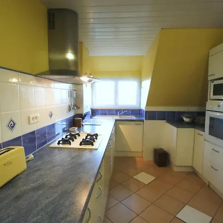 Casa di campagna Maison Familiale à Orbey, 3 Chambres, Parking Privé, Espace Vert, Jeux Pour Enfants - Fr-1-744-26